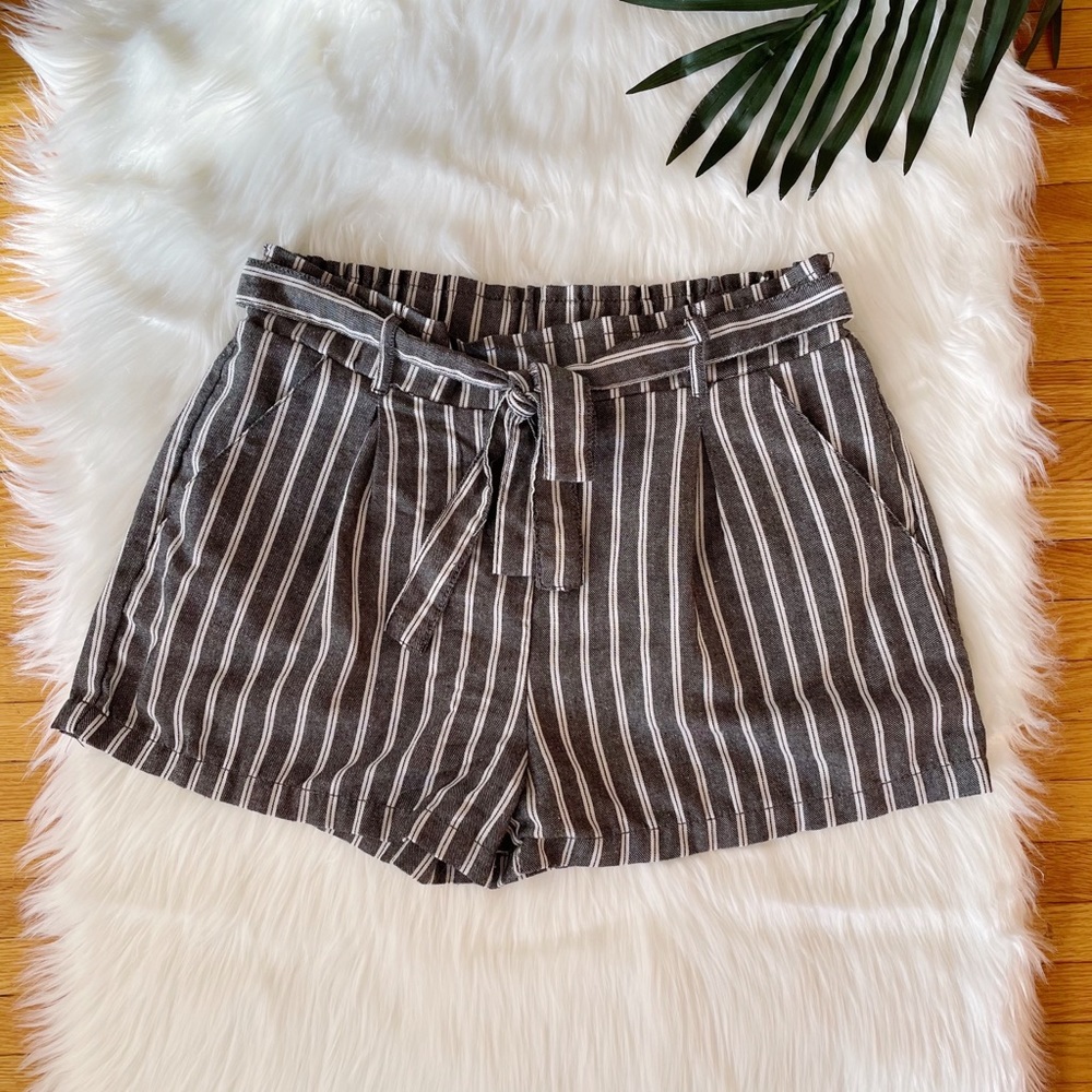 Ci Sono Gray and White Striped High Waist Shorts